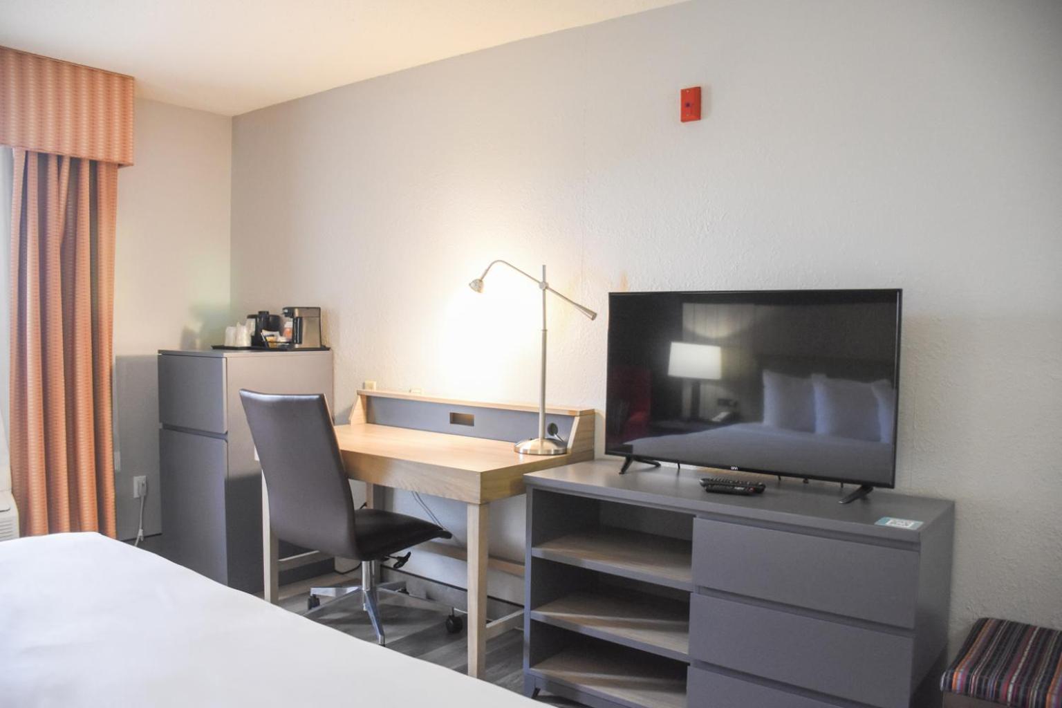 Country Inn & Suites By Radisson Bloomington-Normal West, Il 외부 사진